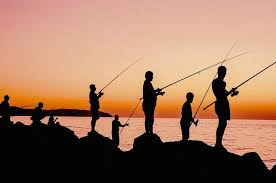 5 Tips Memancing di Laut Malam Hari beserta Perlengkapan Penunjangnya